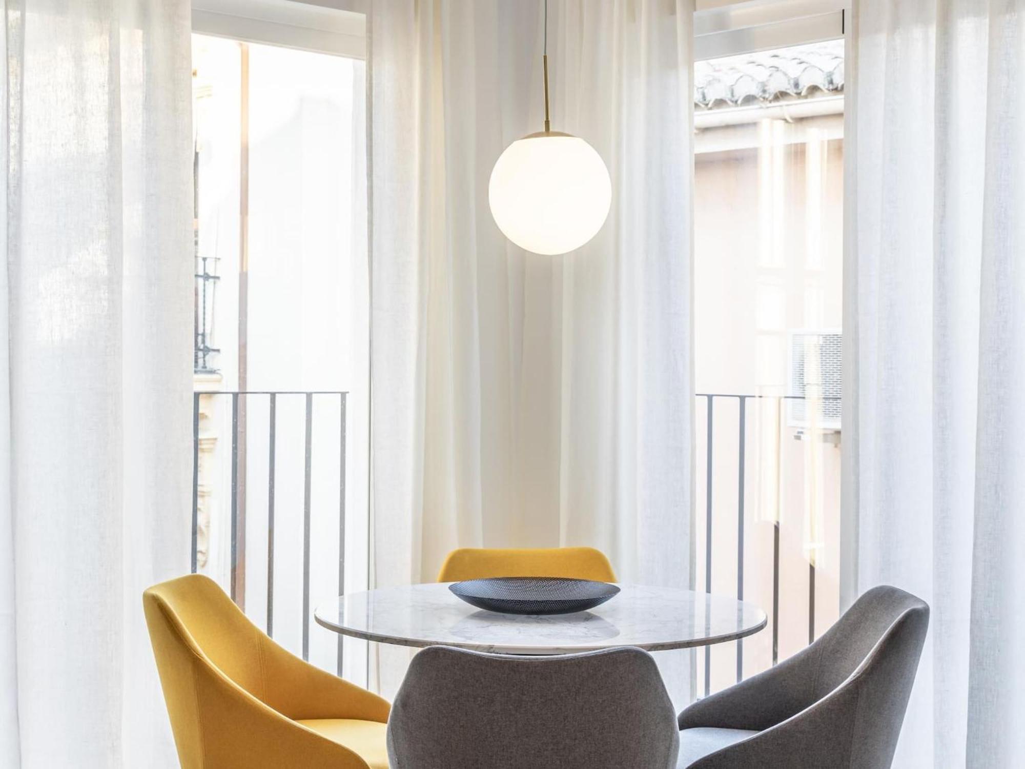 Central Stylish And Elegant 1 & 2 Bedroom Apartments III Γρανάδα Εξωτερικό φωτογραφία